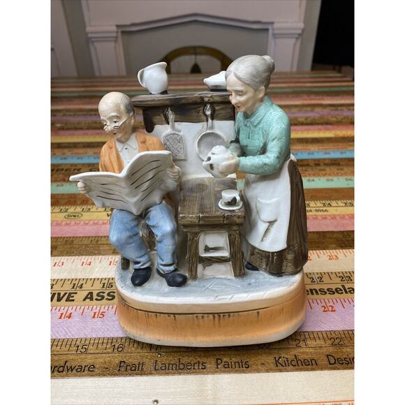 VINTAGE A.E. Price Elderly Couple Music Figurine SITS CROOKED READ Wind Up Flaw - Picture 1 of 8